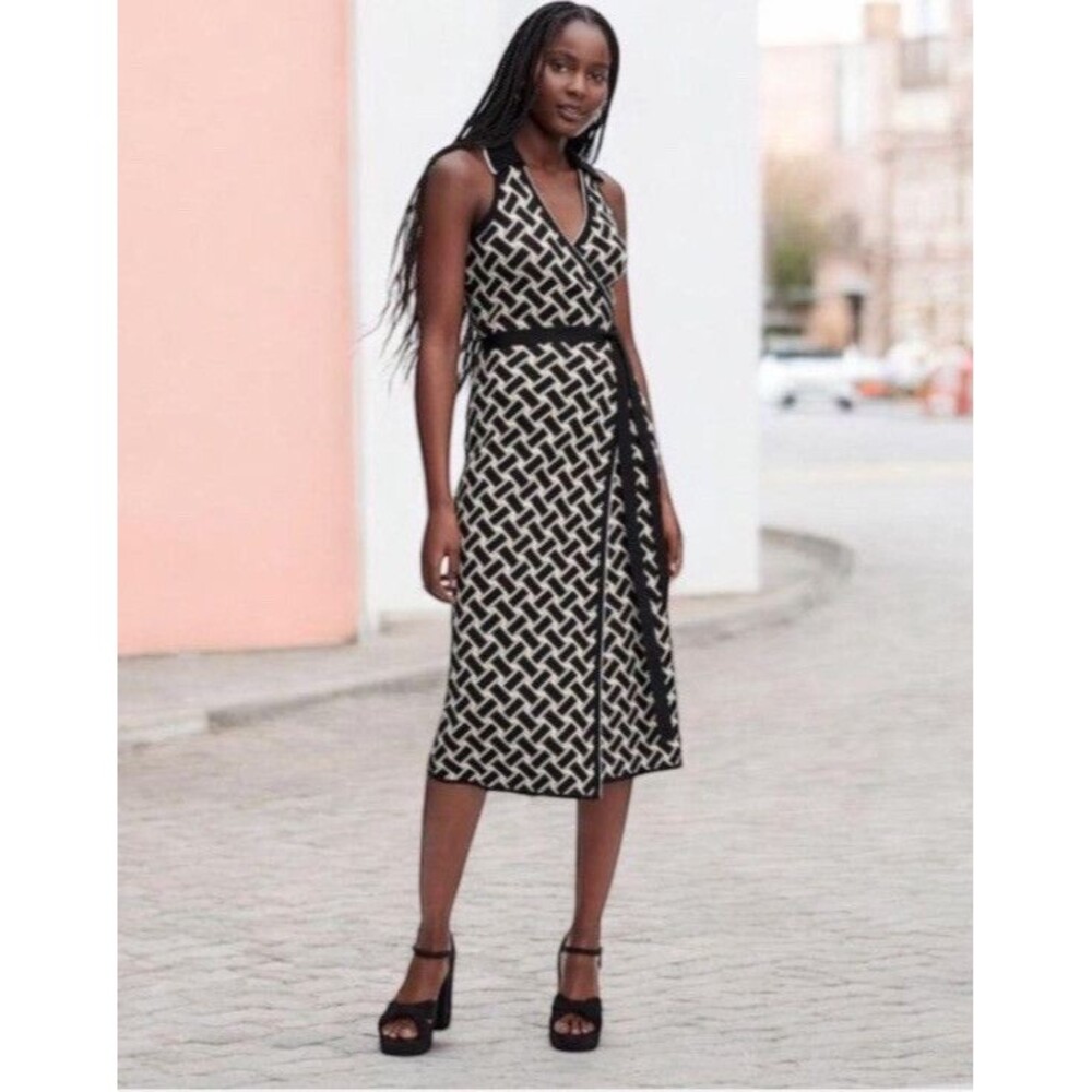 DIANE von FURSTENBERG for Target Size M Black White Tan Knit Wrap Midi Dress M